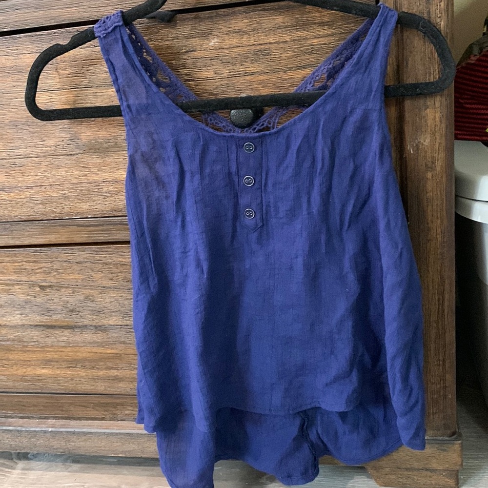 Boutique tank